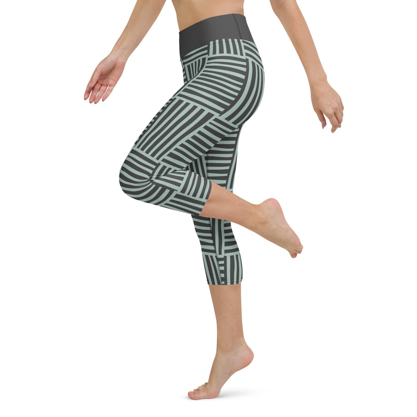 Warrior 2 Yoga Capri Leggings